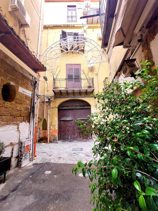 Guest House Palermo Massimo 23 Екстер'єр фото